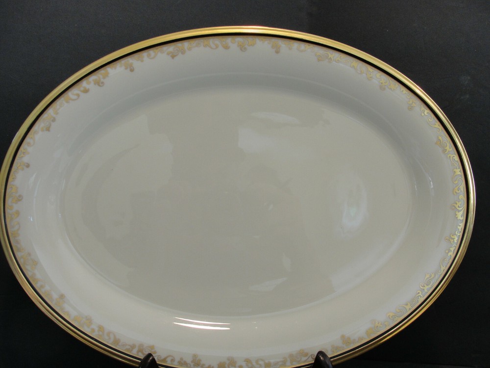 LENOX ECLIPES 16 1/2" OVAL PLATTER
