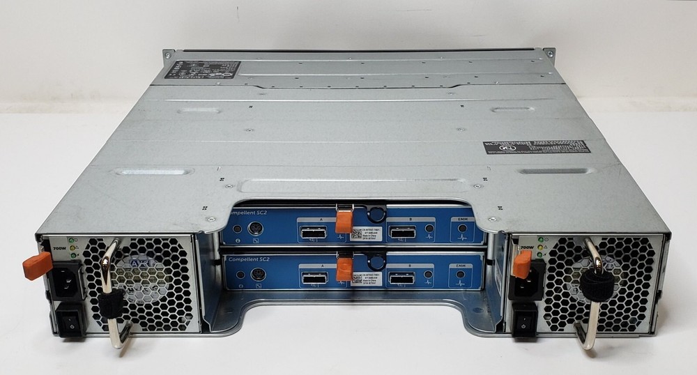 Dell Compellent SC220 - 2.5in [24] Drive Bay SAS Storage Array No HDDs