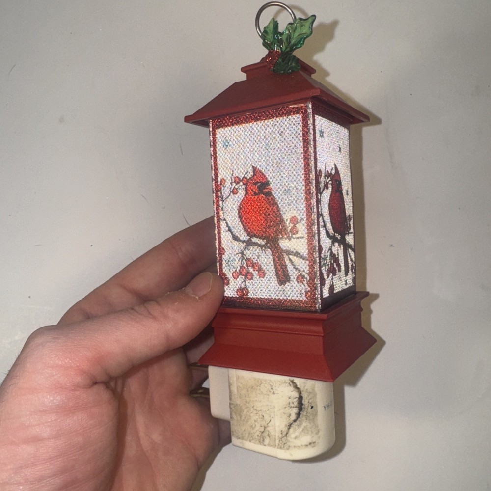 Cardinal Night Light Plug In Glitter Light