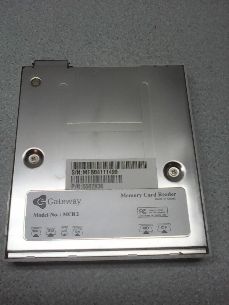 Gateway MCR2 Memory Card Reader 5502836 - Silver