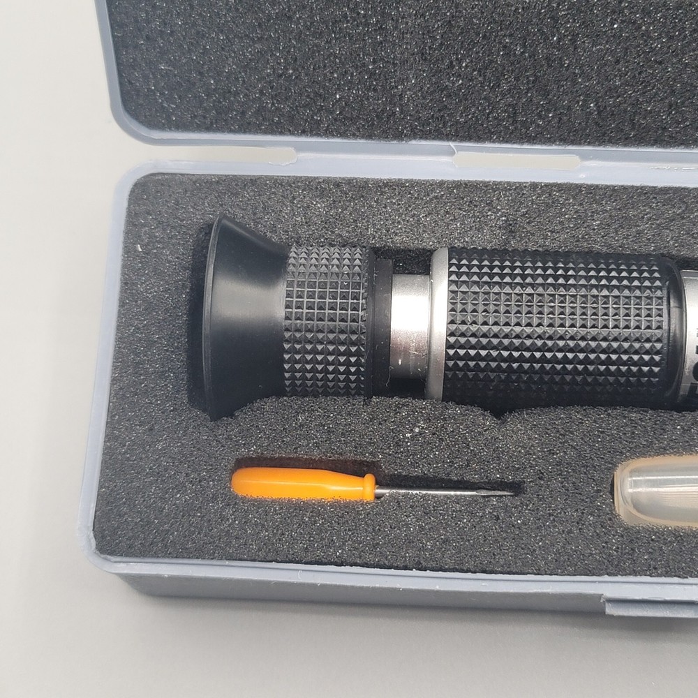 Extech Instruments RF15 Portable Refractometer With Case