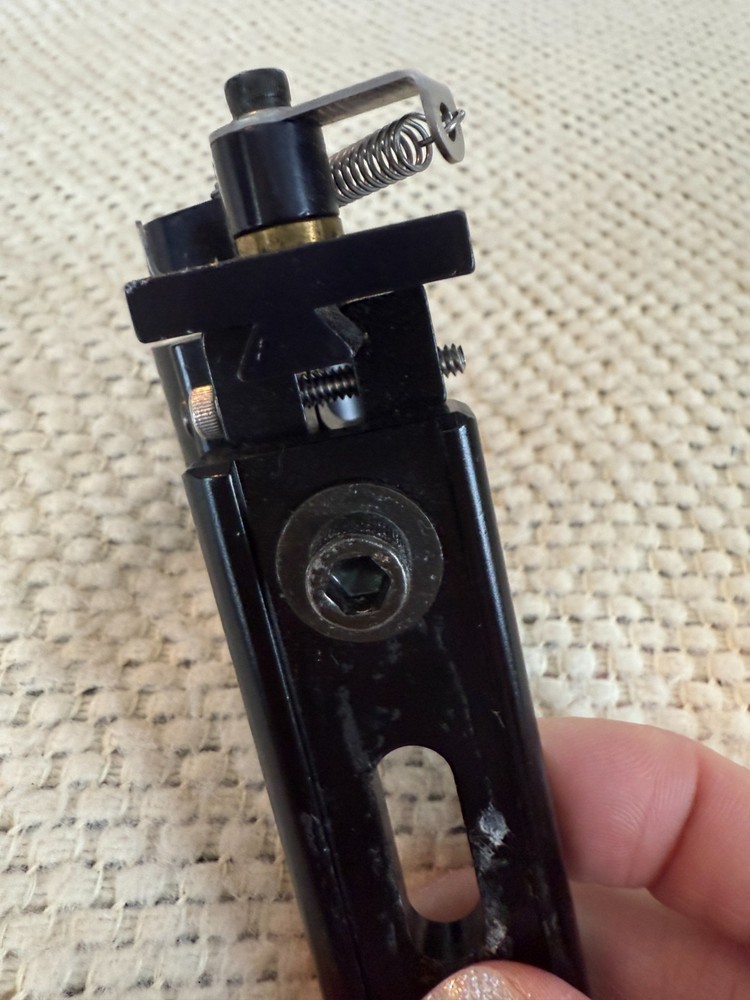 Dual Slab Right Hand Flipper Rest