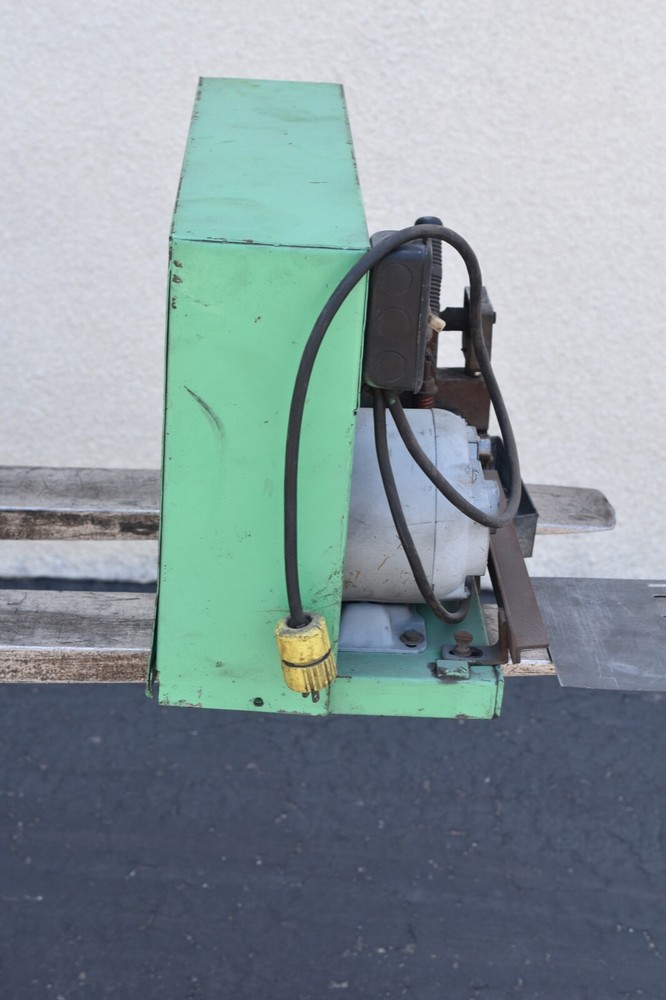 Engel Edgenotcher Model 750