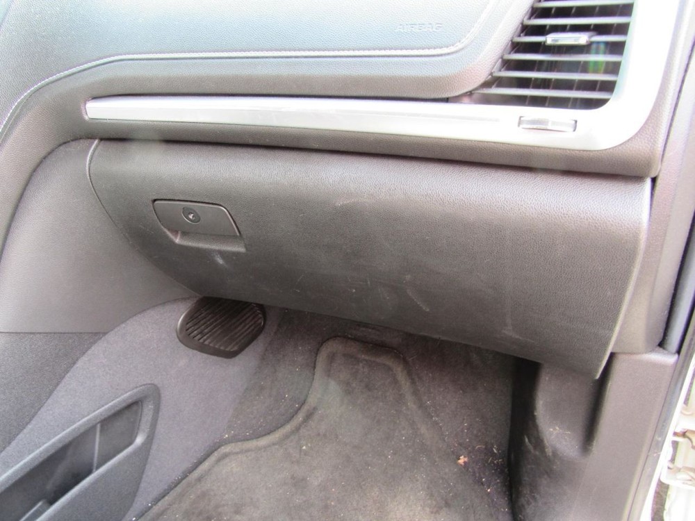ACADIA    2015 Glove Box 1037267