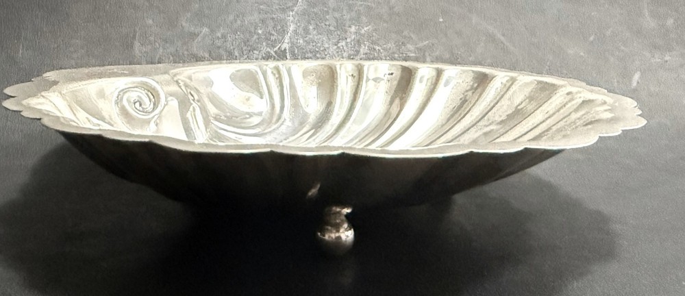 Vintage American Sterling Silver Footed Shell Dish (Scrap)