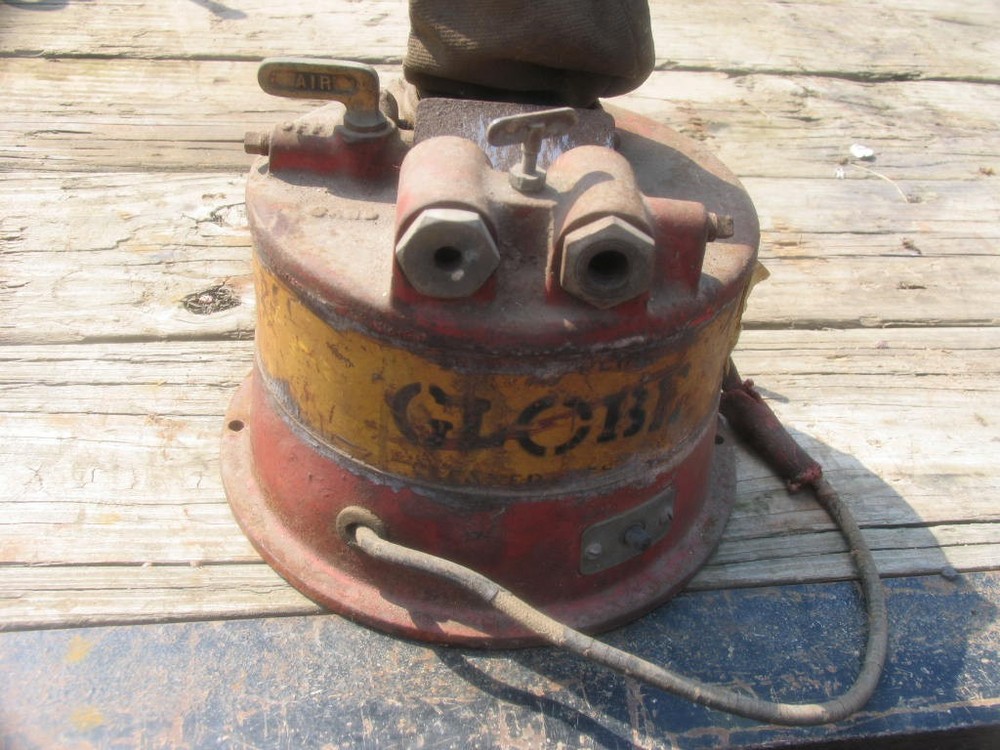 Globe Spark Plug Cleaner Tester