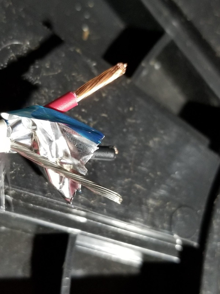 Carol E2252S 14/2C Shielded Control/Communications Cable Plenum White /50ft