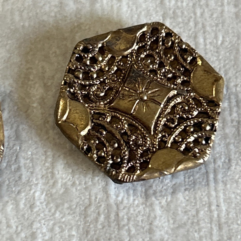 10 Antique Metal Buttons 3 Patterns
