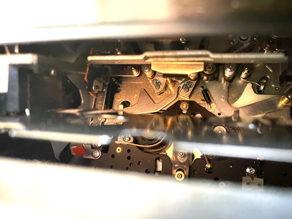 SONY DTC-700 DAT DIGITAL AUDIO TAPE DECK PLAYER RECORDER