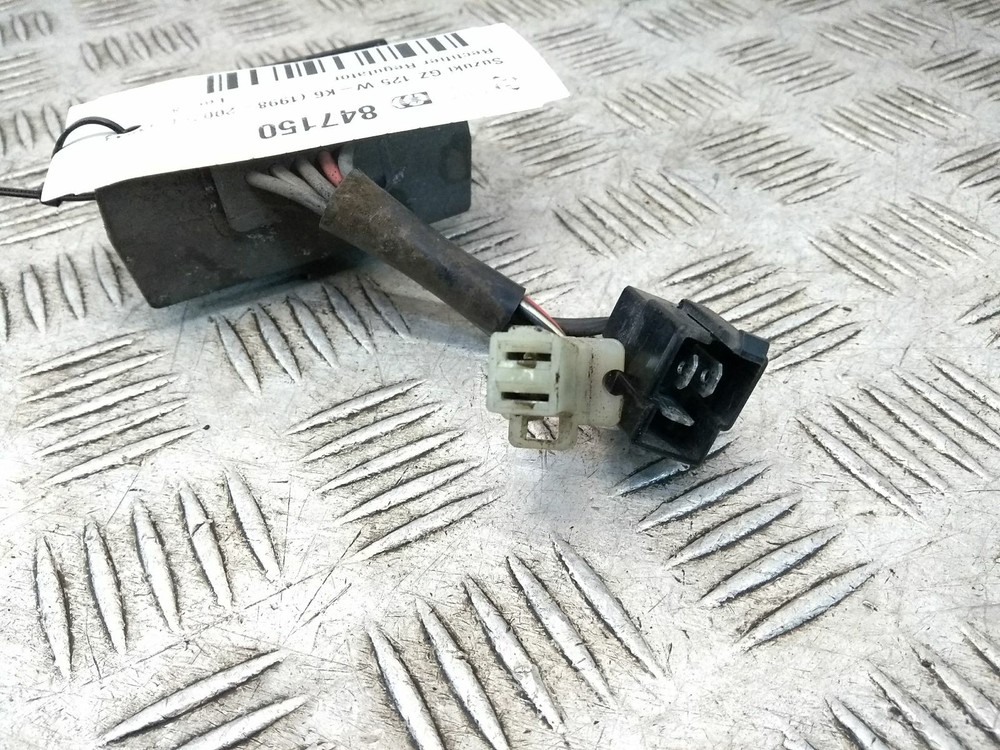 0 SUZUKI GZ 125 RECTIFIER REGULATOR