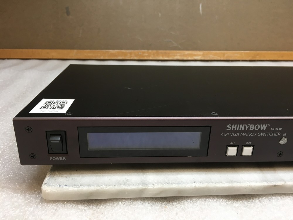 Shinybow 4x4 VGA Matrix Routing Switcher