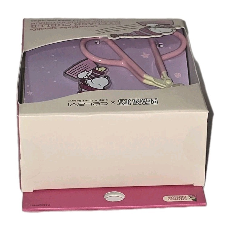 Celavi Peanuts Snowflake Sparkle Eyelash Curler