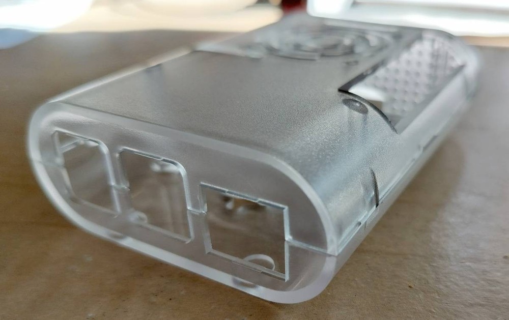 New Raspberry Pi 4 Transparent Case with Fan and Hardware