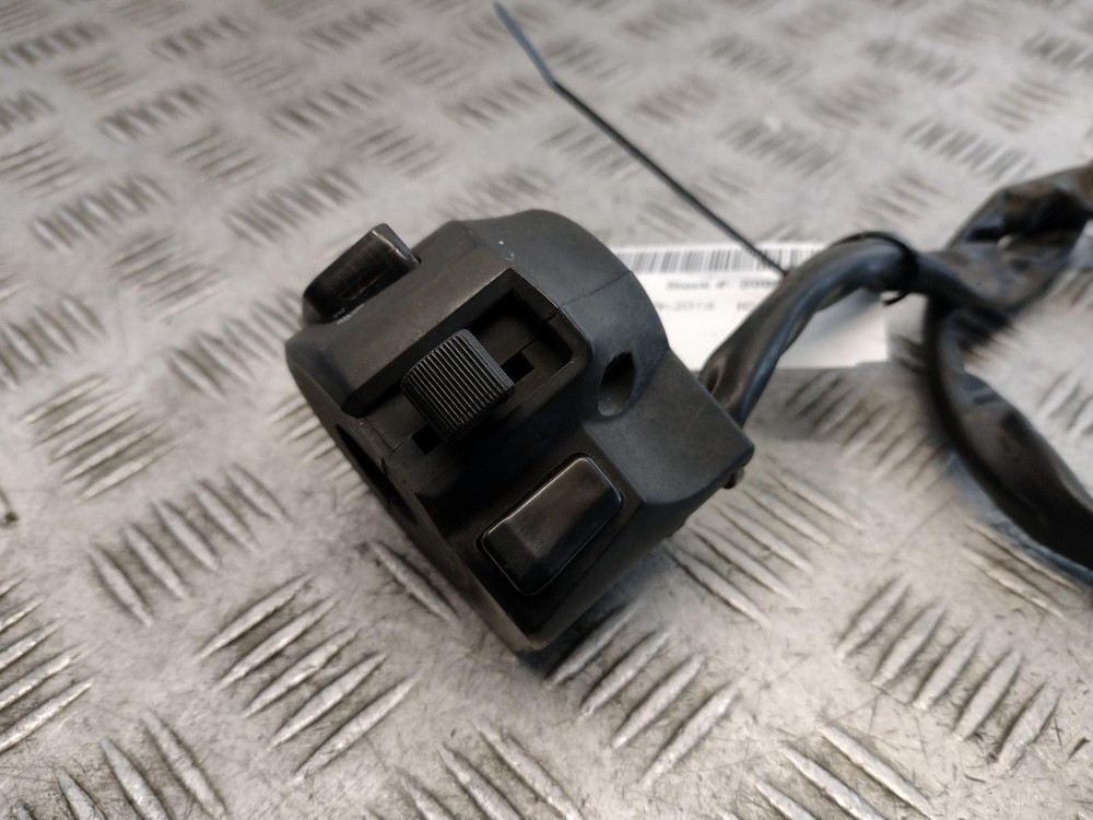 2018 YAMAHA YS 125 Left Hand Switch Gear