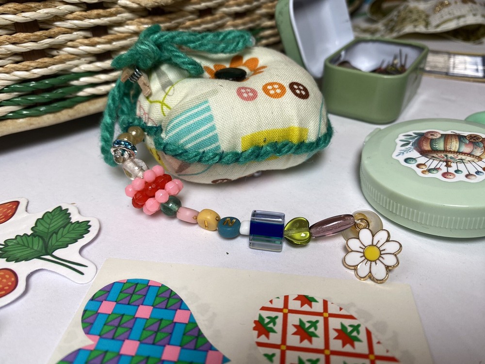 Sewing Basket Notions Keepsake Kit 200