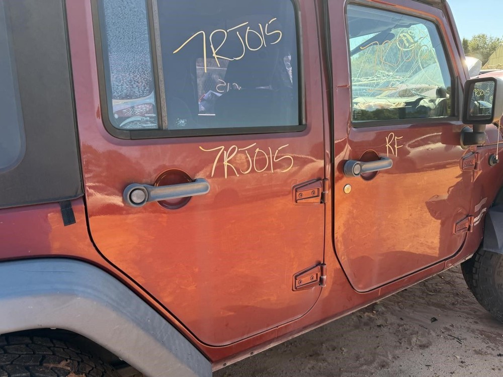 WRANGLER 2010 Transmission Shift 104918611