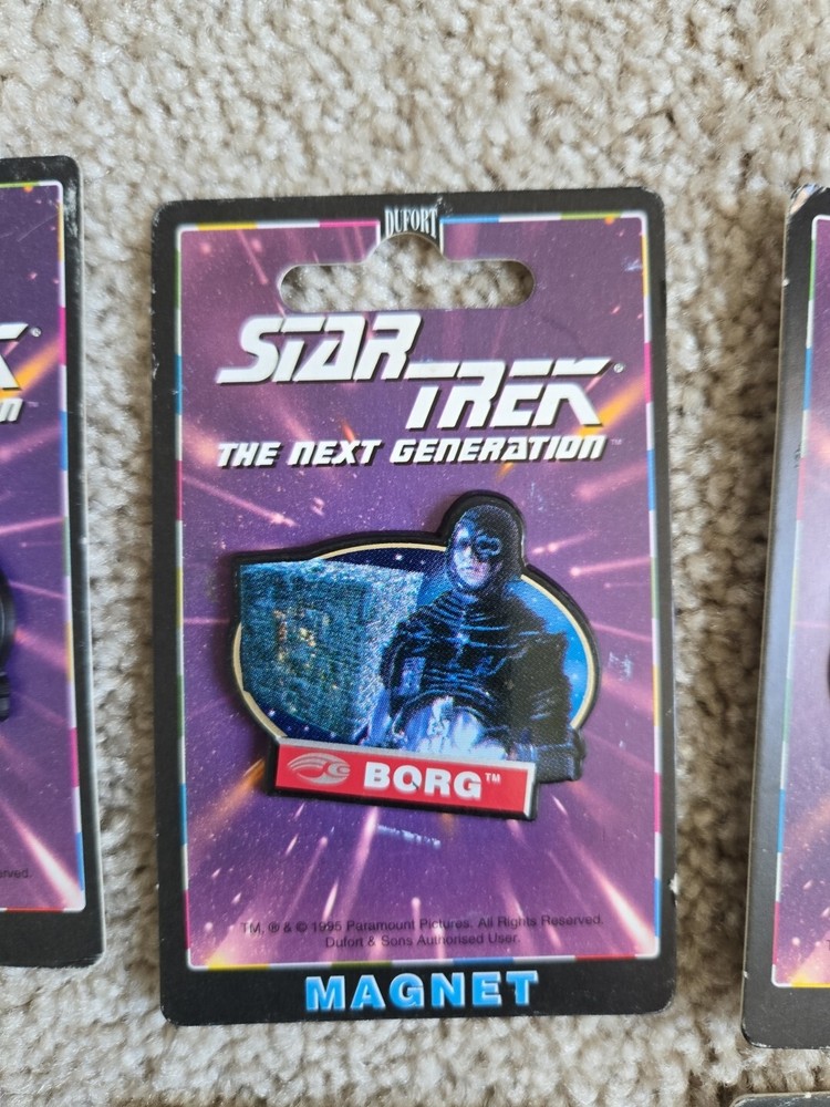 Star Trek The Next Generation (1995) Paramount Borg Magnet