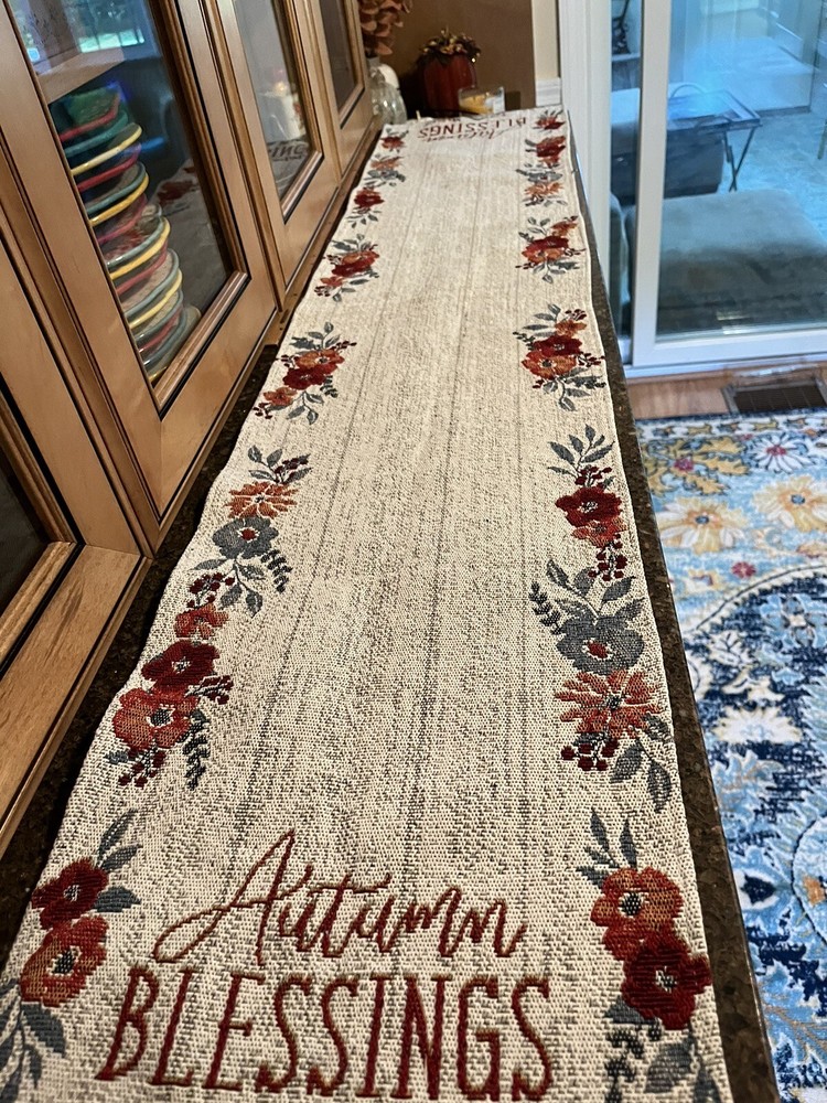 Autumn table runner 52” x 11.75” VGUC