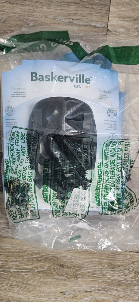 Baskerville Ultra Muzzle Dog Training Accessory, Size 5, Black