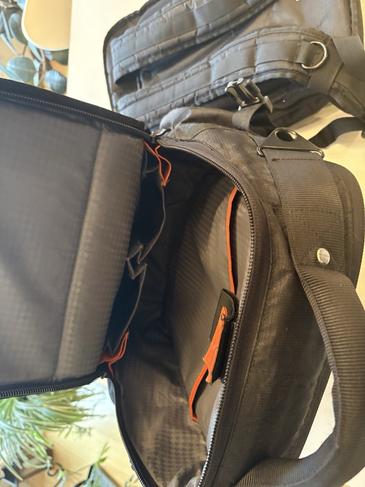 Mono Classic Flyby Backpack Black