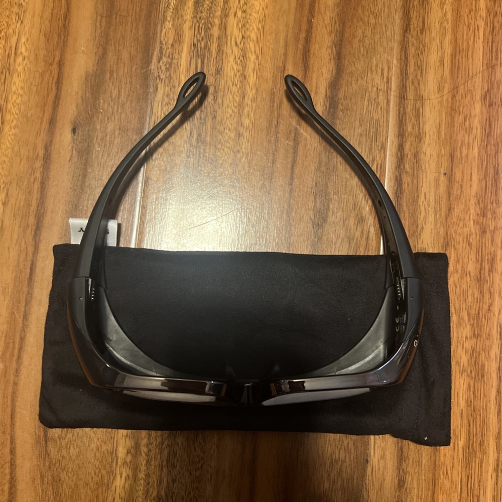 Sony 3D Glasses TDG-BR100 Regular Size Bravia 3D Sync Transmitter CHROME