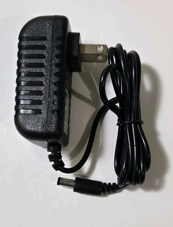 Electric Kitchen Knife Sharpener. 3-Stage Sharpening System.