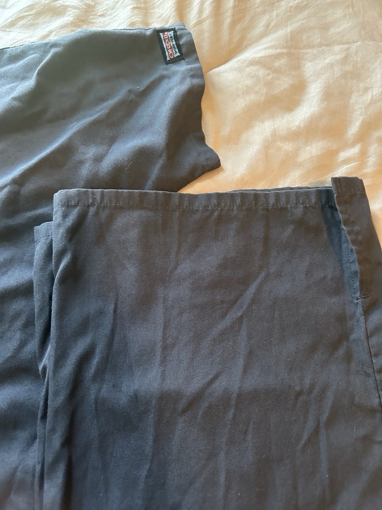 Unisex Cherokee Workwear Solid Charcoal Scrub Set Size Medium?