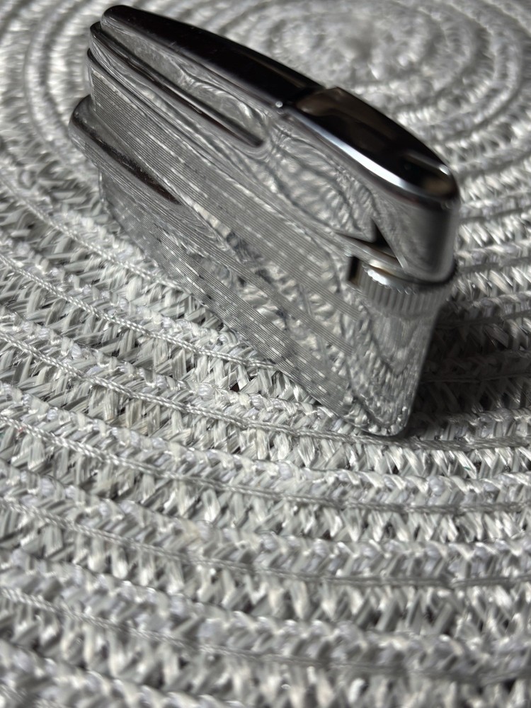 Ronson 1950s Vintage Silver Lighter