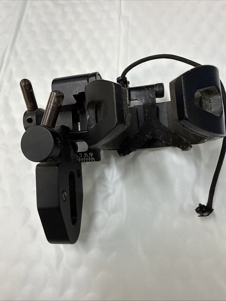 Apache Archery Drop Away Rest - RH - Item 3195