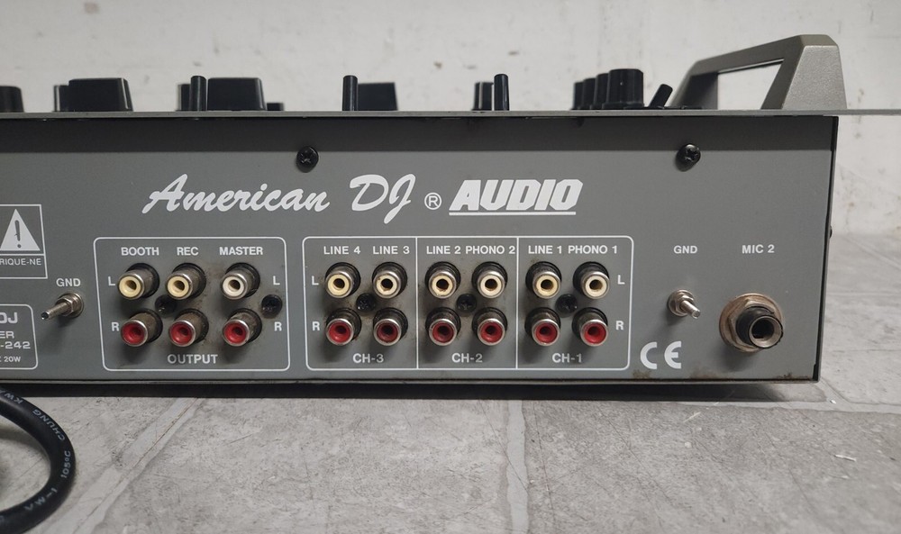American DJ Audio XDM-242 Missing Knobs SEE PICS