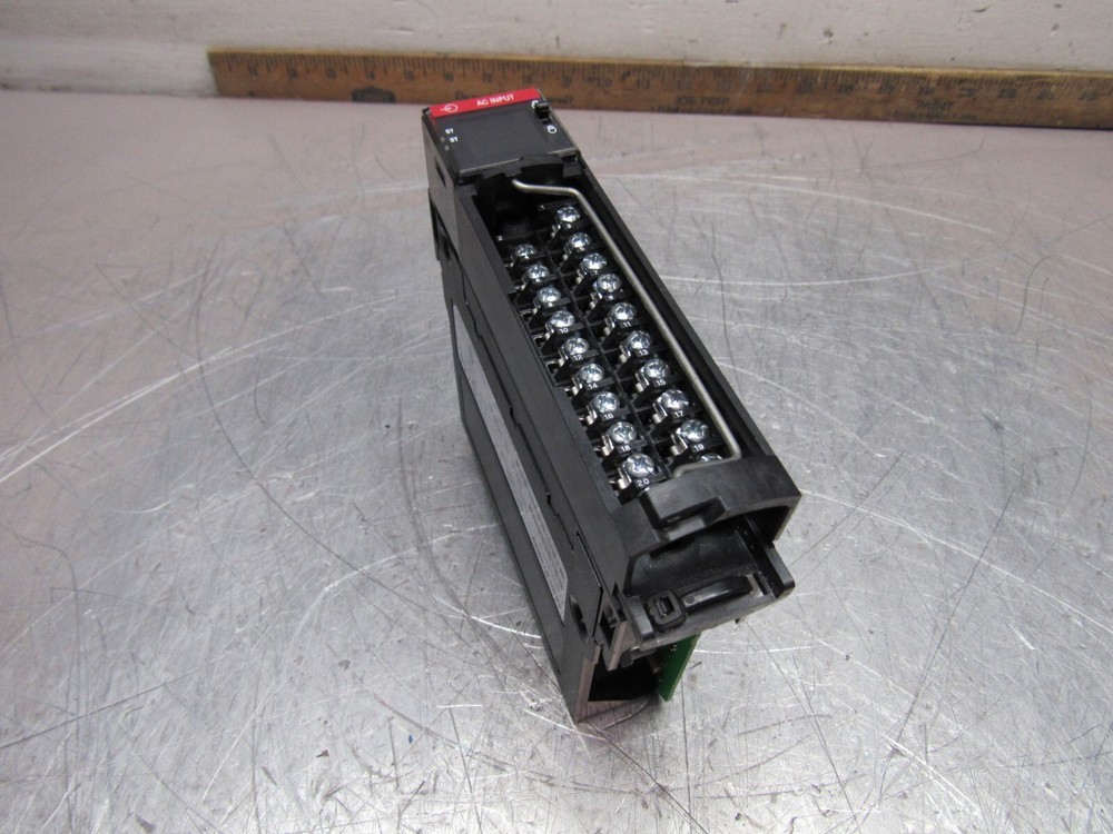 ALLEN BRADLEY CONTROLLOGIX 1756-IA16 SER-A FW-3.2 16PT AC INPUT MODULE NICE USED
