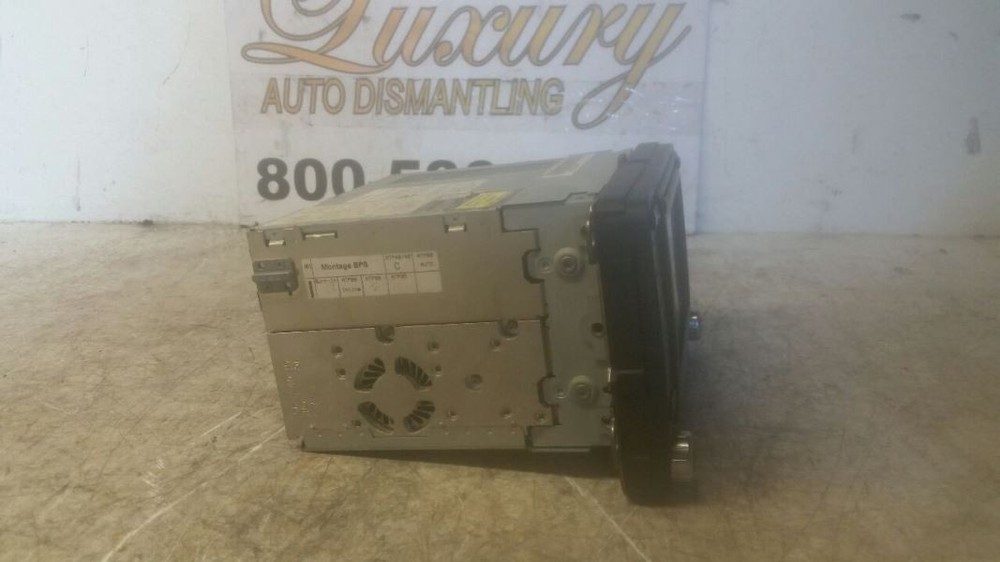 2000 Radio With Navigation