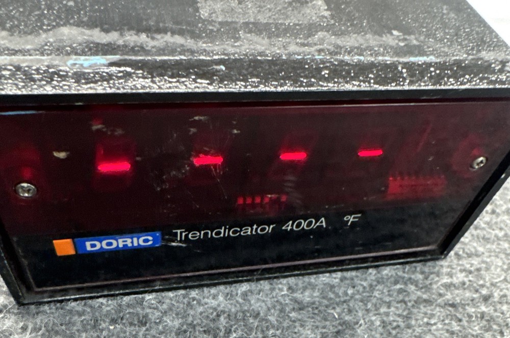 Doric Trendicator 400A Type K Thermocouple Indicator Reader -200 °C to 1,260 °C