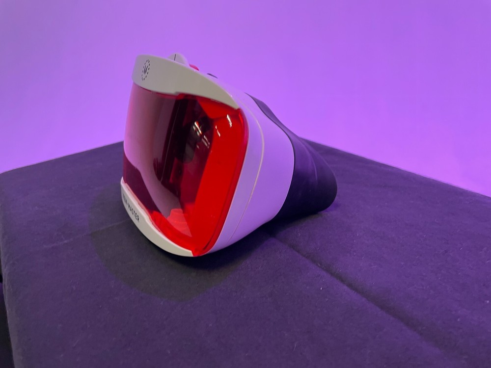 View Master Deluxe Virtual Reality VR Viewer, Model DLL68