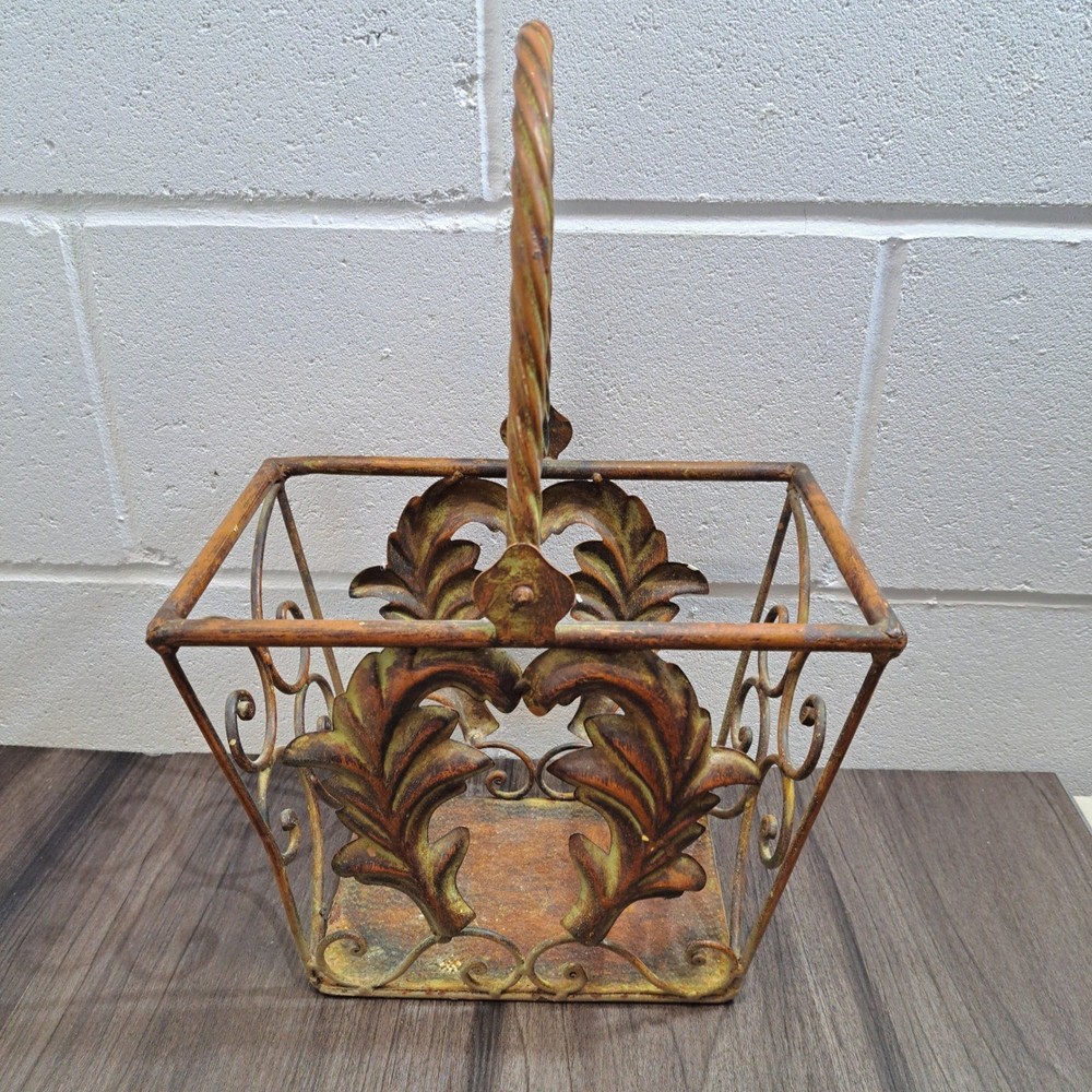 Vintage Copper Metal Basket Distressed Leaf Scroll Handle Planter Decor