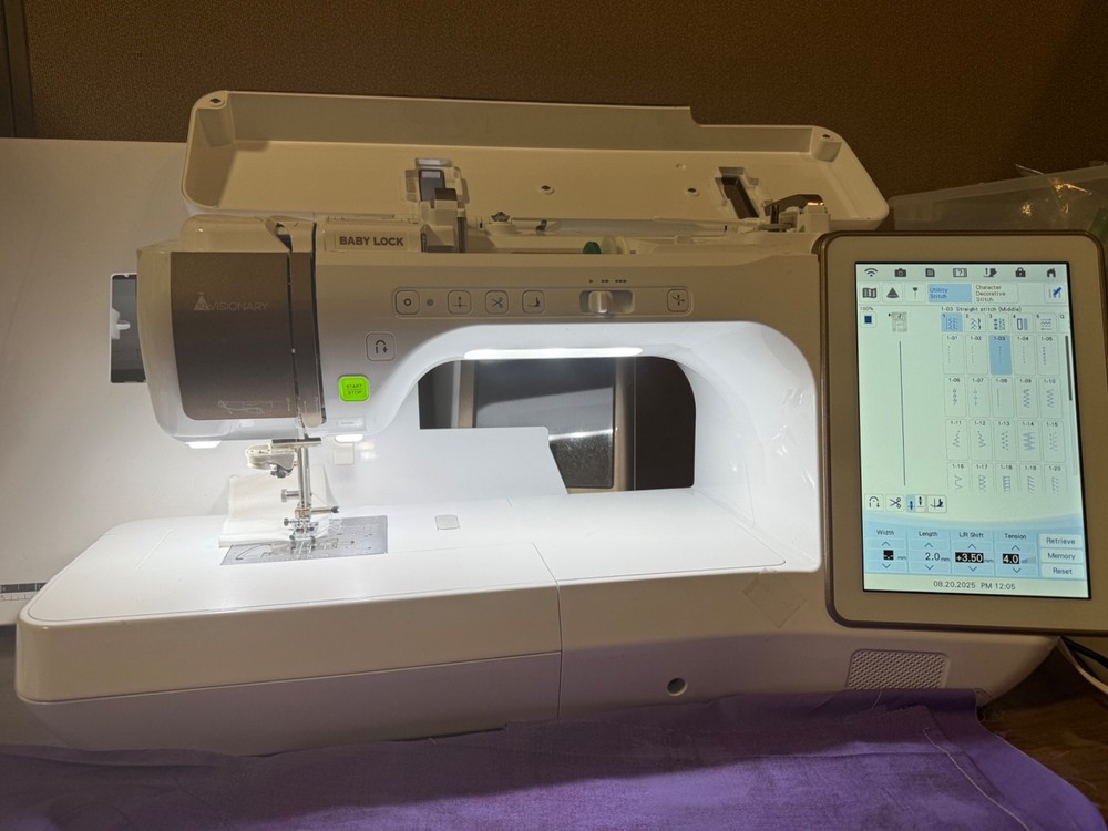 Babylock Solaris 2 - Tested/Serviced/LOW USE