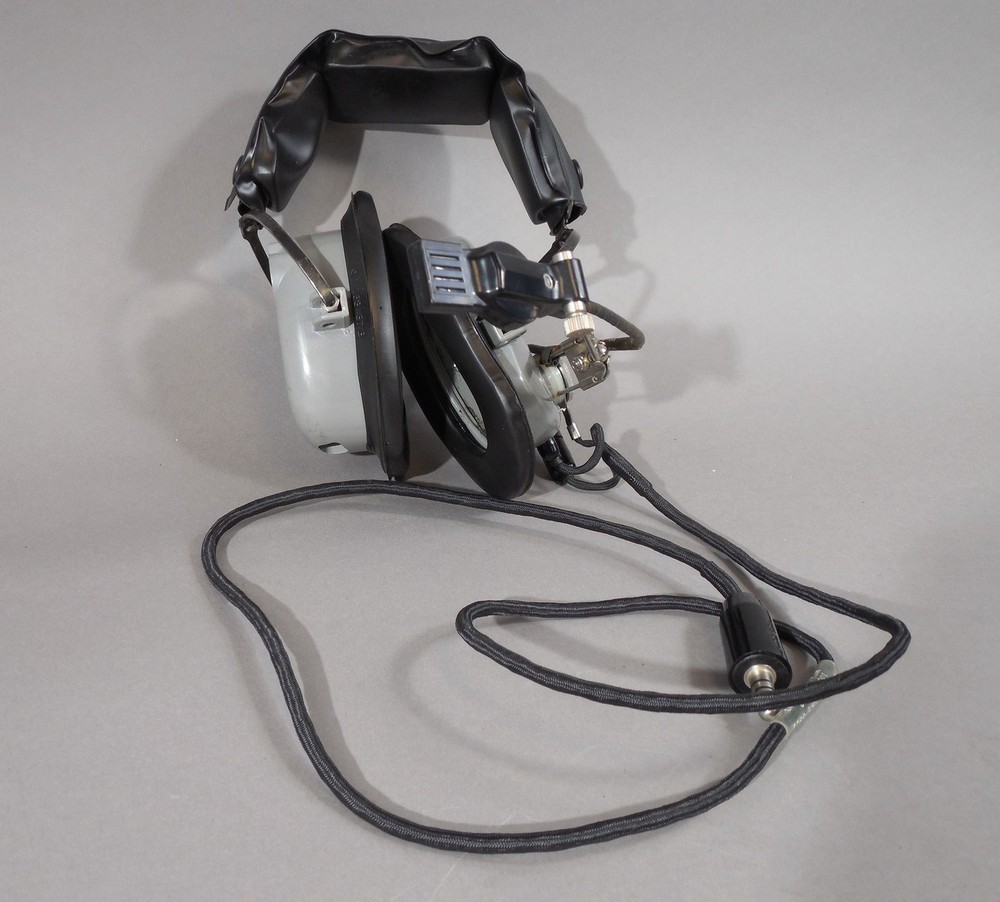 Carter Engineering Microphone Talk Close M-87/AIC - USED