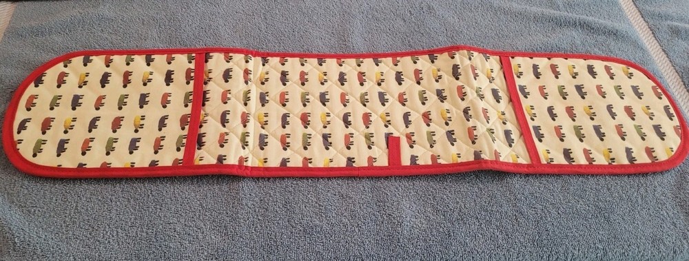 Quilted Casserole Holder/Pad NWOT (T18)