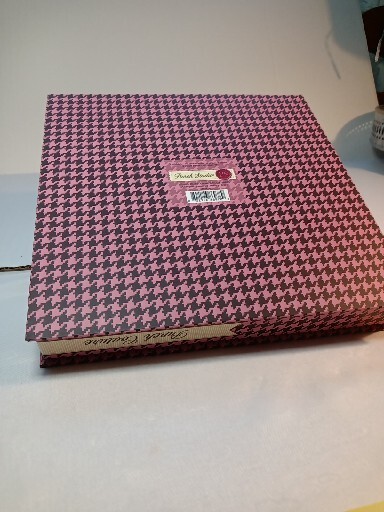Punch Studio 9 Notecards and Envelopes Plus 2 Note Pads (75 Sheets).