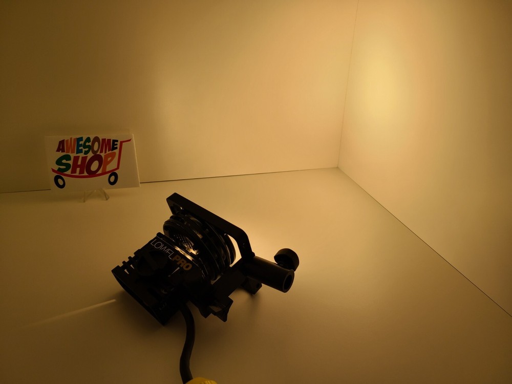 Lowel Pro-light Focus Flood Light - Comes with Chimera Mount Bracket