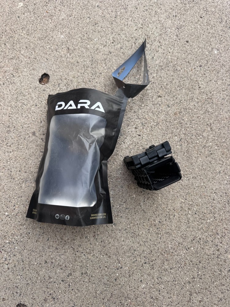 Dara Holsters Black Molle Retention Mag Holster