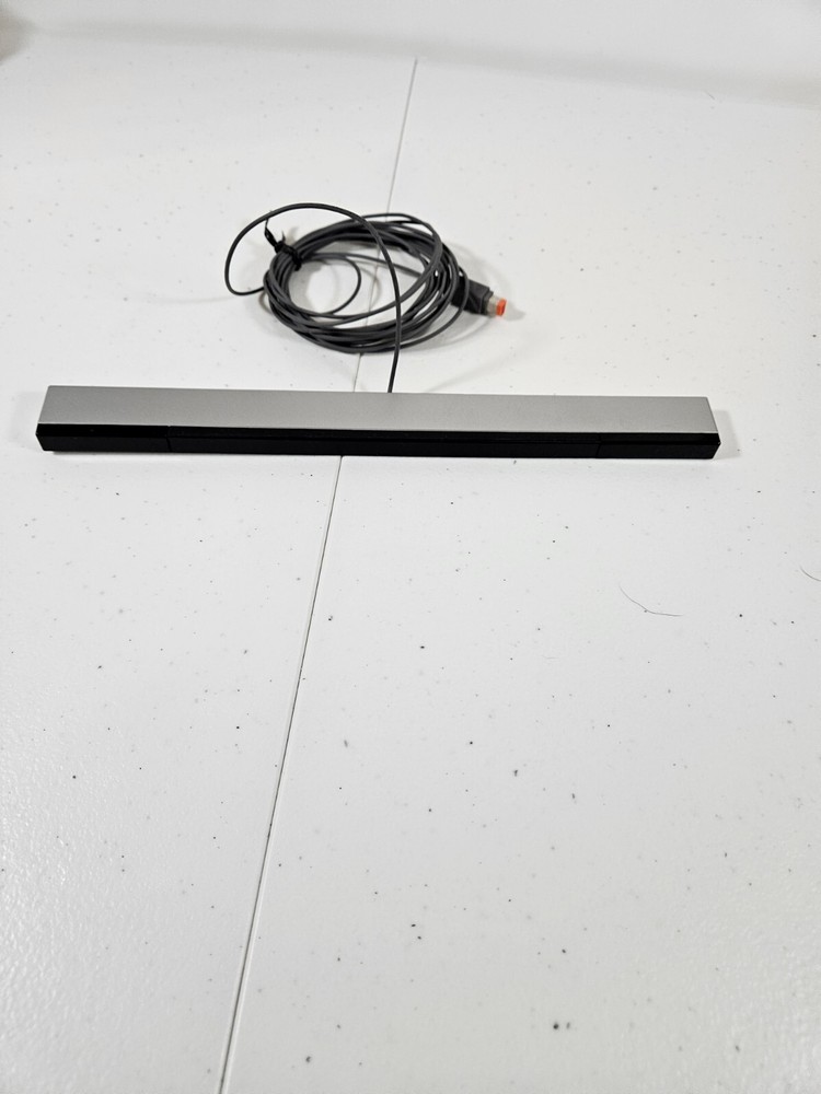 Nintendo Original Wii Sensor Bar - Silver