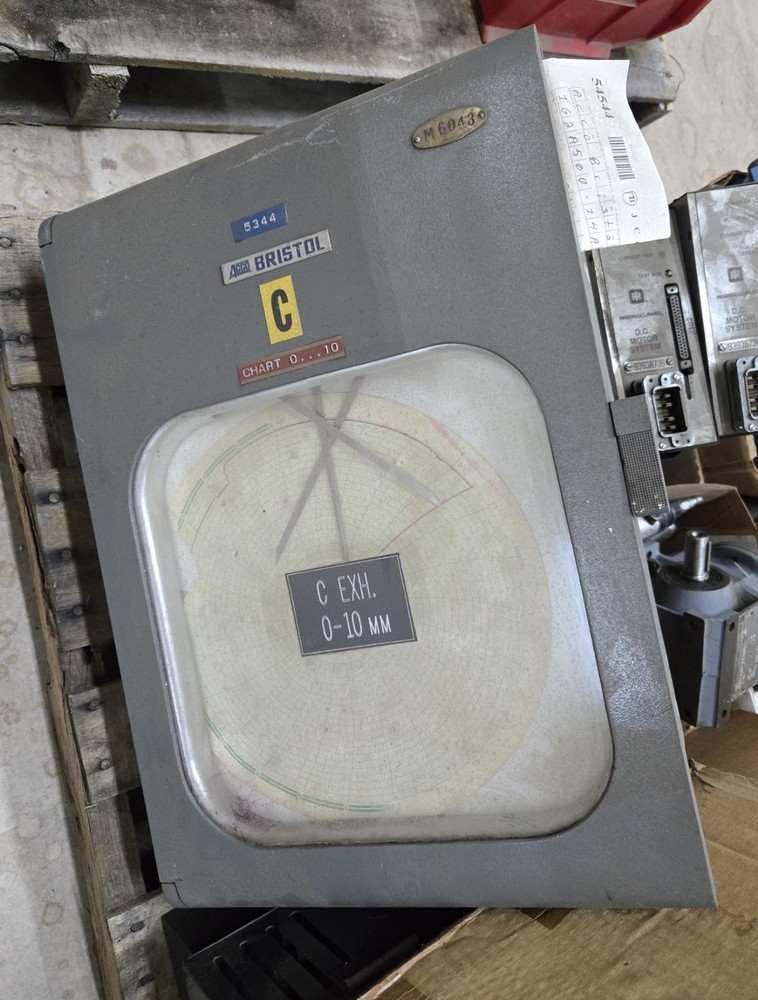 Bristol Chart Recorder Model 1G2A500-14A
