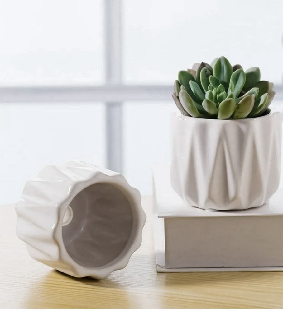 Better homes And Gardens 5” Devi Round Ceramic Planter