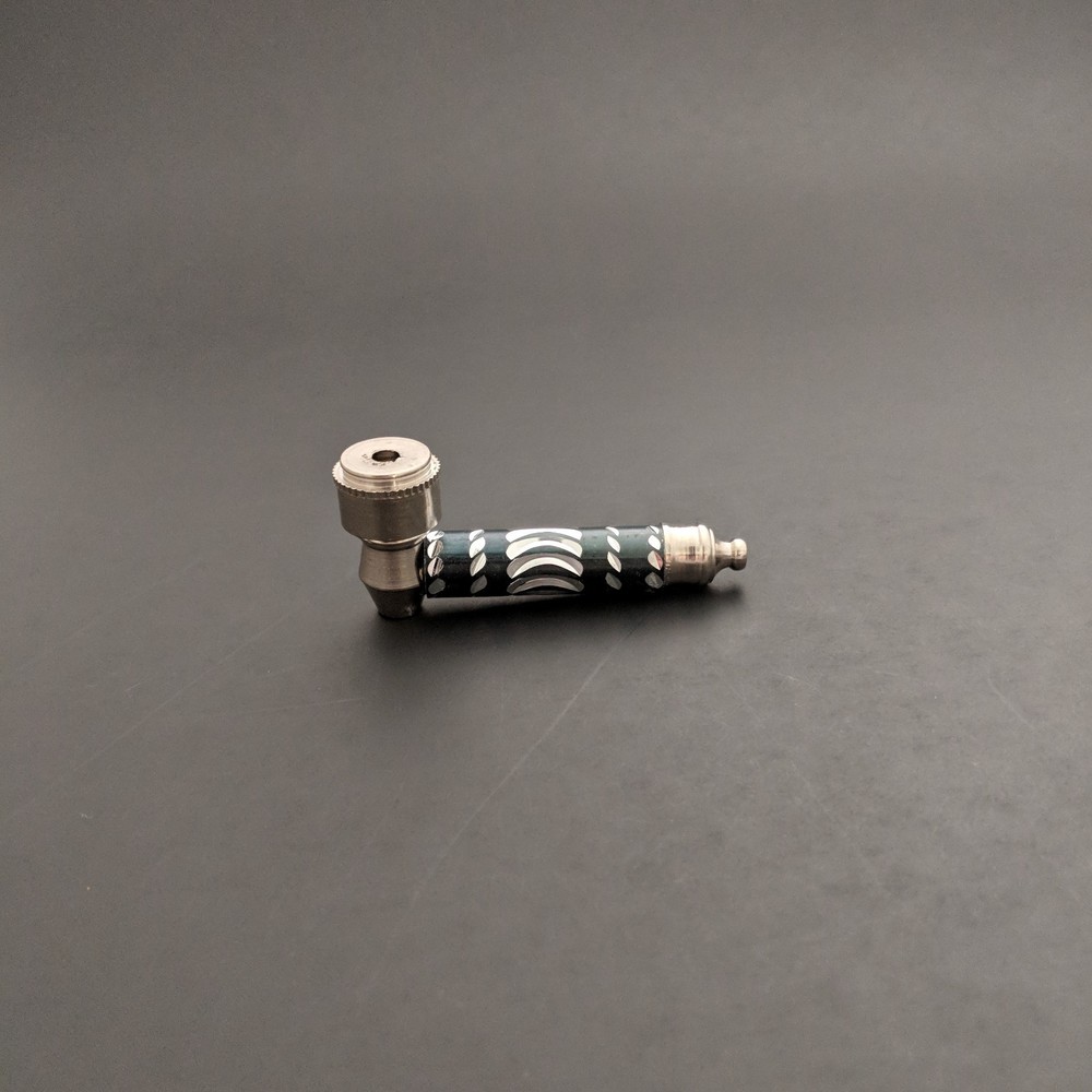 1 Metal single bowl pipe