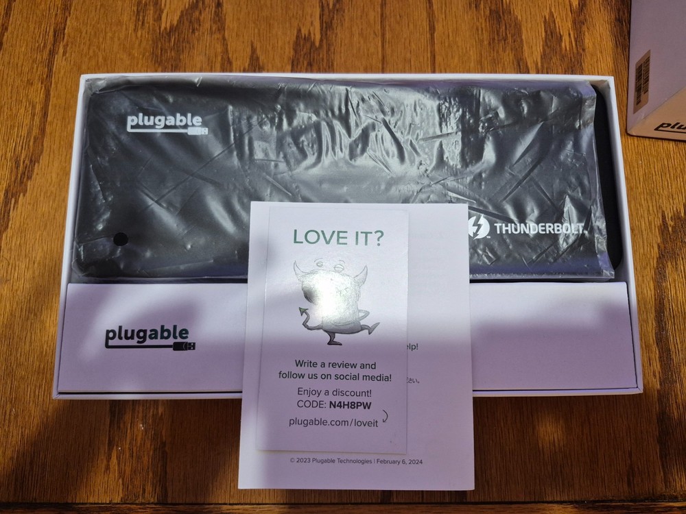 Plugable Technologies TBT4-UD5 Plugable Thunderbolt 4 Dock