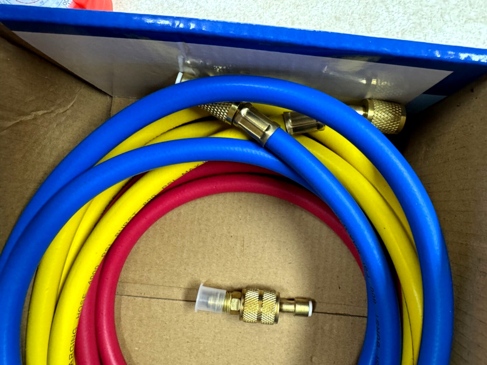 BRASS MANIFOLD GAUGE SET WITH BOX