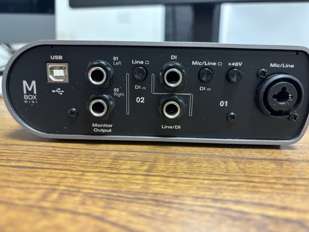 AVID Mbox Mini USB Audio Recording Interface