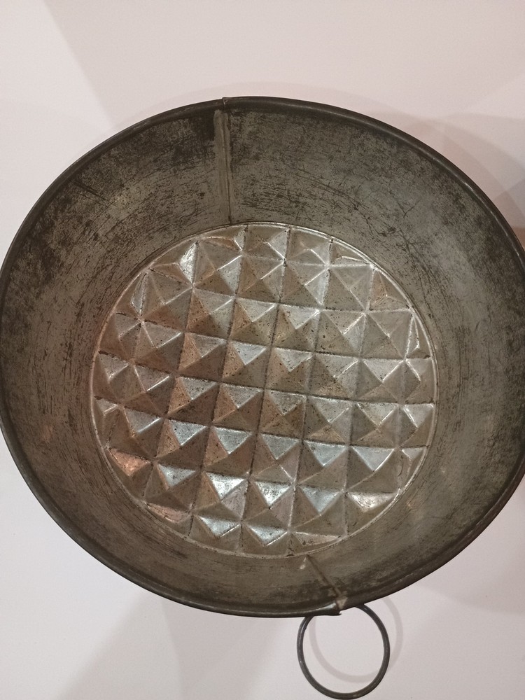 Vintage Baking Tin Pan With Raised Starburst Pattern