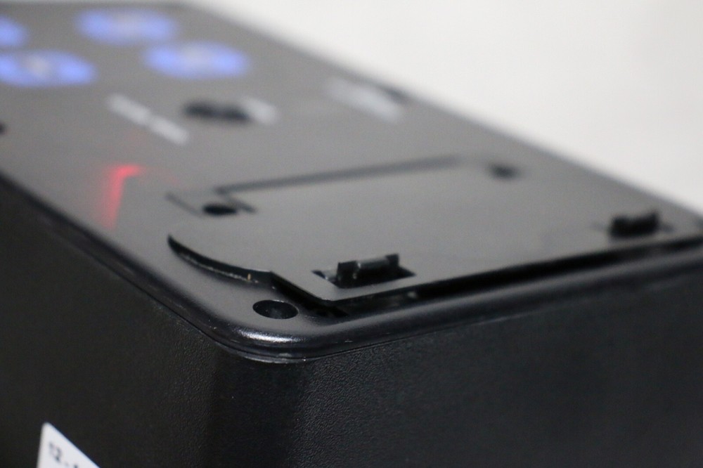 HME DX100 Wireless Intercom System Belt Pack BP200 4 User with Headsets bundle